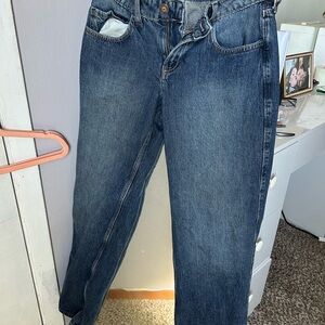 Hollister Women's Medium Wash Straight Leg Jeans